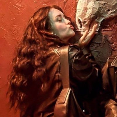 zatanasupremacy's profile picture. you don’t like six of crows and you want me to retweet your missing sister?