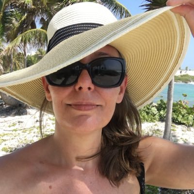 DiannaPoste's profile picture. Three cheers for the land of maple trees and beavers 🇨🇦