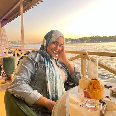 lamaahatem_'s profile picture. يُؤتيكِم خَيرًا مِما أُخِذَ مِنْكم