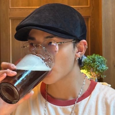 foxyhwg's profile picture. blind spot me pegó diferente después de escucharla en vivo