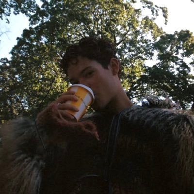 frvitysoup's profile picture. i’m over here cooking my soup man it’s fragrant as fuck and my pot is boiling, i’m a chef grab a bowl