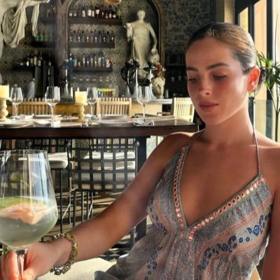 cherryglamourr's profile picture. pura doncella que le gusta portarse mal