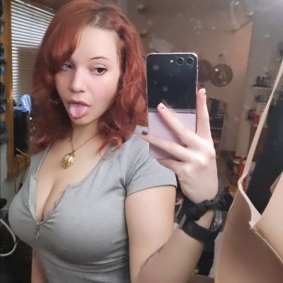 xxDeadBunniezxx's profile picture. |Halo 3 fan||🍄lvr|| Xbox/pc/switch|| Nu Metal and deftones|| Miraculous Ladybug apologist||Snuff’s bestie🕺🏻