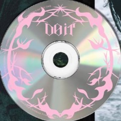 yslcheol's profile picture. 언제나 8키즈 🍷🖤  #스트레이키즈 @stray_kids