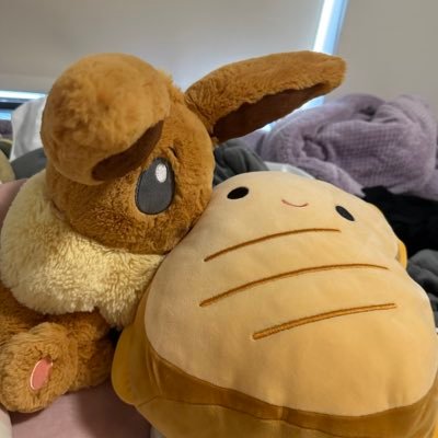 mrrowww_'s profile picture. she/her 🏳️‍⚧️ Number 1 eevee fan