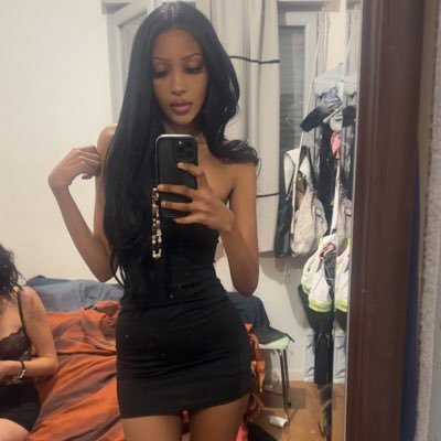 loulouupvv's profile picture. 😊😜 🤗😊😊🍓