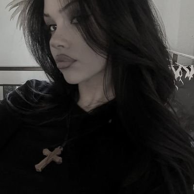 nsvocaine's profile picture. higher by sleep token 𝜗ৎ #boyliife