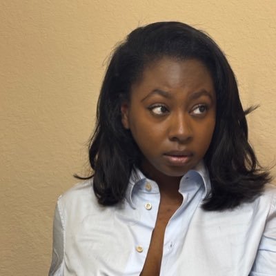 bychelsiesymone's profile picture. luxury retail + stylist | ig: @bychelsiesymone