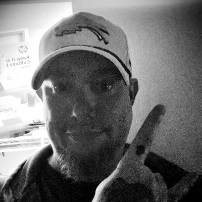 petey_plagues's profile picture. Artist, the heart of an explorer. Part empath/part misanthrope. A crow without a murder.Lover of all things Metal, horror, books and philosophy.🖤✌️🥓