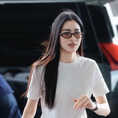 frietjes00's profile picture. 00's darlene is here, step aside y'all