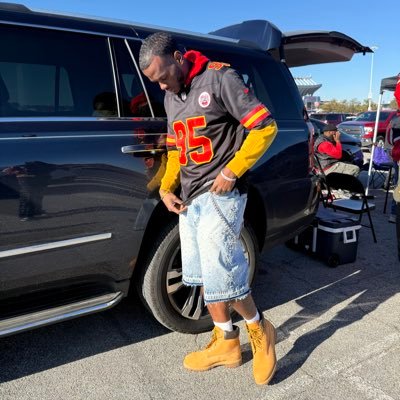 trizzybethename's profile picture. #ChiefsKingdom| ♎️| spread love| 1906 | @142_2TheKingdom @LCPAFootball