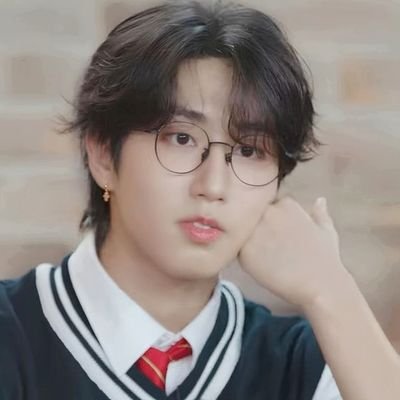 hqnbit's profile picture. ⠀⠀⠀⠀⠀⠀eight lives combined into one heart. ⸙. ͎۪۫