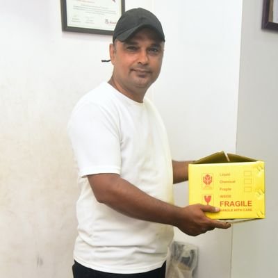 j4u247's profile picture. Self-Employed ; SOLOPRENUER
 At 24X7 EXPRESS COURIER COMPANY, MUMBAI, INDIA.