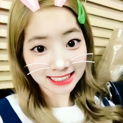 rvyrilvr's profile picture. #다현 e #예리 collector