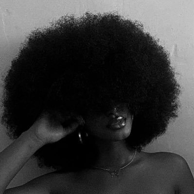 _blingzbyomoh's profile picture. Blingz by Omoh💕 | Customized & Jewelry | DM to place order | 💌 WhatsApp: 09040914610 | 📸IG: _blingzbyomoh | 👻Snap: blingzby0moh | 🎵Tt: blingzbyomoh