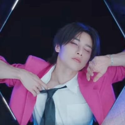 vocalrachasgirl's profile picture. °❀⋆.ೃ࿔*:･-𝘖𝘶𝘳 𝘭𝘢𝘴𝘵 𝘴𝘤𝘦𝘯𝘦
𝘣𝘦𝘤𝘰𝘮𝘦𝘴 𝘥𝘳𝘰𝘱𝘴 𝘰𝘧 𝘳𝘢𝘪𝘯- .𖥔 ݁ ˖
jeongin world domination ฅ/ᐠ. .ᐟ\ฅ 19 🦊🐶