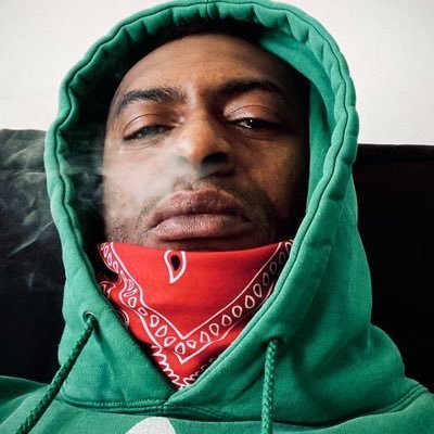 _tontoneric's profile picture. just here to talk to myself, watch dog videos and laugh at funny stuff - Creator of NEECHISM 𖤐, @OswaldDoingXYZ ⚪️ & BIRDEYEVIEWS ☯︎ ( ⇩ )