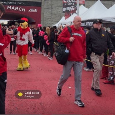 angrycardsfan40's profile picture. Unofficial burner of sections 109🏈 and 111🏀 • Paul Rogers enjoyer • Bobby Knight Fan • Occasionally political • #L1C4 • opinions are my own
