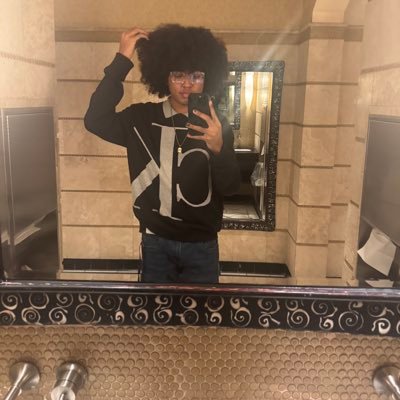 defnotnateee's profile picture. 