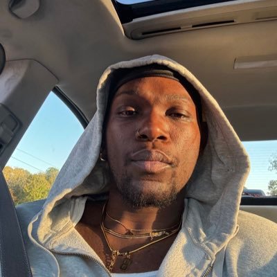 _Veritatem's profile picture. A rather ugly brother with flows that's gorgeous Campbell U MPH