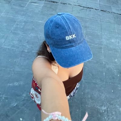 tuhreenah27's profile picture. wanna be your star