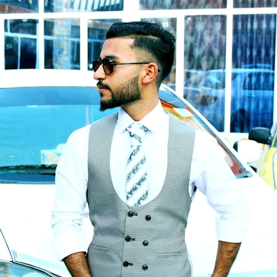 MOHAMMADAM70762's profile picture. I'm a Doctor

نامرد اگر مرد شود دل به او مبند 
خرمهره بهتر بود زالماس لکه دار
😑💂