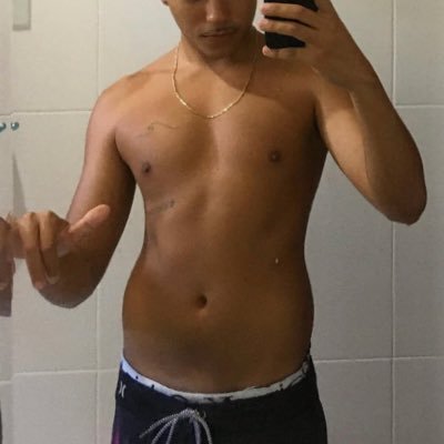 mlkanom's profile picture. 