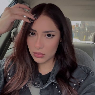 monfloresmnz's profile picture. 