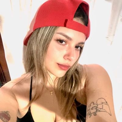 brinu__'s profile picture. 