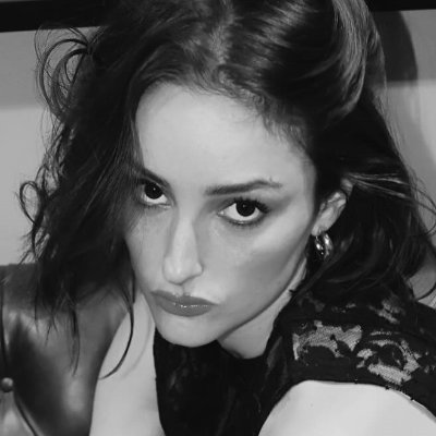 chicadeberlin's profile picture. 𓆣