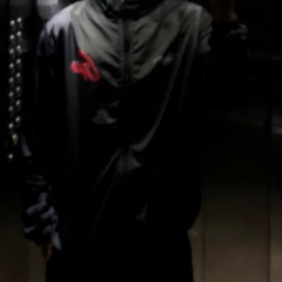 frzbhu's profile picture. Grosso, moreno, cabeçudo. gosta ?