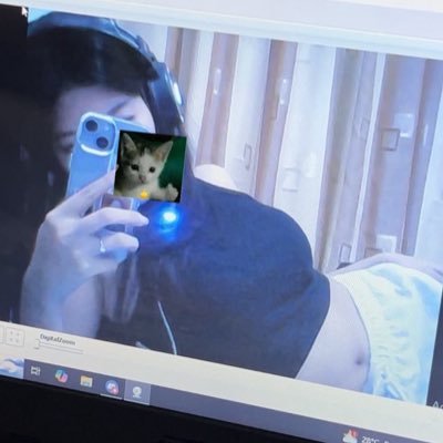 morncherry's profile picture. @trendingkit 🐰