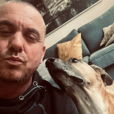 1978ives's profile picture. #COYS ⚽️🏴󠁧󠁢󠁥󠁮󠁧󠁿