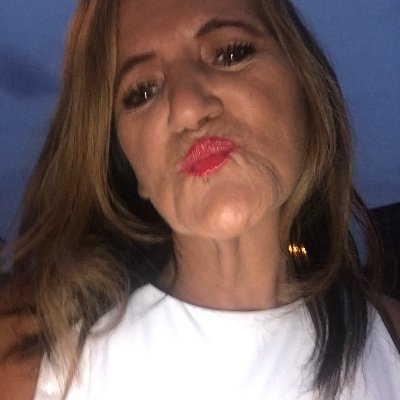CherylJ71979267's profile picture. fake profiles scammers Fuckoff big Liverpool fc fan YNWA ❤️❤️❤️ NO FUCKING https://t.co/TBSWweYu9A will be https://t.co/m2fROGyajI❤️