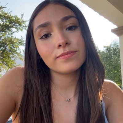 julipicazo's profile picture. 