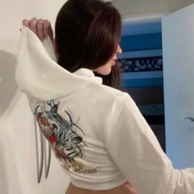 tessxtt's profile picture. untouchable