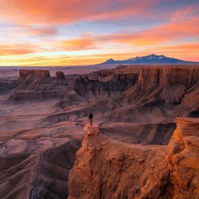 TravelAndLove's profile picture. Follow & Repost for Epic Bucket List Content💥 | Advocate for Love🤍 | 🇺🇸 Army Vet | 💬 Opinions are my own, not my employer’s|📩 DM for credit/removal🚫⚖️🏛️