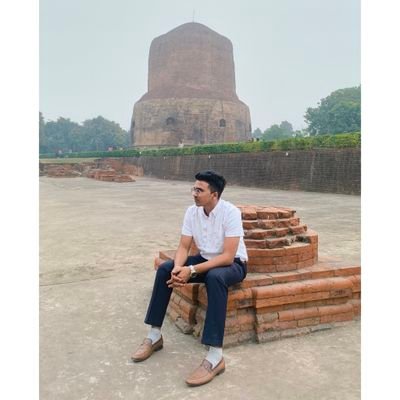 sh_viks's profile picture. International Tax & Finance
Law ⚖️
Sometimes Poet ✍🏻
Melophile🎧
याचना नहीं अब रण होगा,
जीवन - जय या कि मरण होगा 🦚