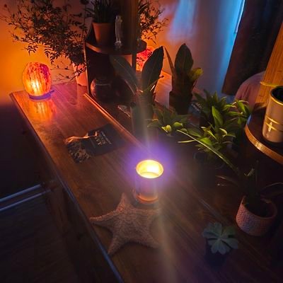 greenteasmokerX's profile picture. alien lizard whisperer 🐉 dragon slayer