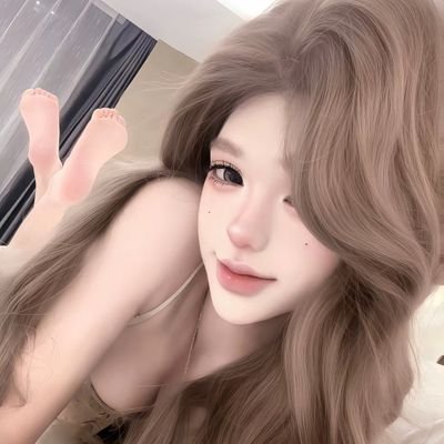 xiaoyudawang001's profile picture. 🈚🚪 顺直勿扰
@lovoxxyo ←被限流死去的大号                               
不加任何联系方式 看见其他社交平台请勿打扰