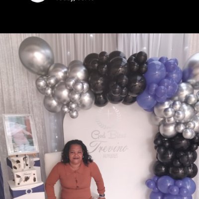 Moeniera396069's profile picture. 