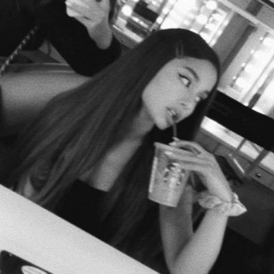 thankyadarling's profile picture. 