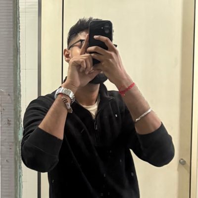 harshitlog's profile picture. building https://t.co/Pn6147jZPF • eternally optimistic • jack of all