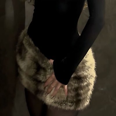 itBella_'s profile picture. After all we are here only once .