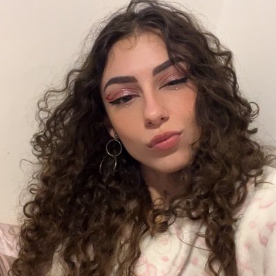 sharindraka's profile picture. cozinho, pinto y jogo mal 💋