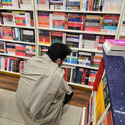 omshistory's profile picture. Research scholar at BBAU
Working on Caste & Gender.
Educator.
Founder: OMSHISTORY 
https://t.co/iZUwfrf2wt

Navodayan.