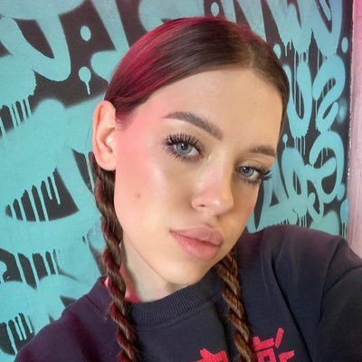 Lioramira's profile picture. Lowkey… my messages are way more dangerous than this 😏