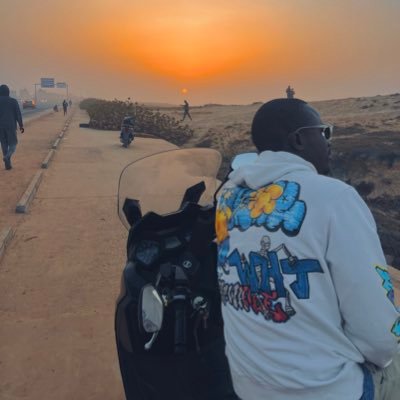 ABDUUUFAAAAL's profile picture. Cheikhoul Khadim| PATRIOTE | #Legaliste | #Logistique | #Entrepreneur I#REAL_MADRID | #Lamb | théoriciens en herbe | OUSMANE SONKO addict