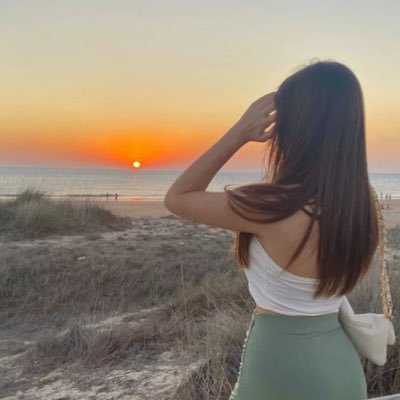 nespolicano's profile picture. 🌻Muğla | Hemşire🦢