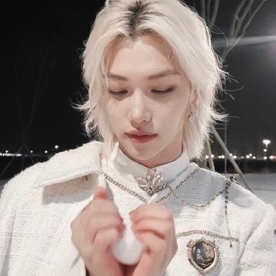 444scream's profile picture. like if rarity was a tboy